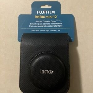 NWT Fujifilm Instax Mini 12 black camera